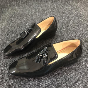 รองเท้าหนังแท้ผู้ชายทรงปิดนิ้วเท้า กันน้ำ สไตล์สปอร์ต ลำลอง แบบผูกเชือก สำหรับงานปาร์ตี้  แบบมันเงา  สำหรับฤดูใบไม้ร่วงและฤดูหนาว  รุ่นใหม่ล่าสุด - Product Image 1