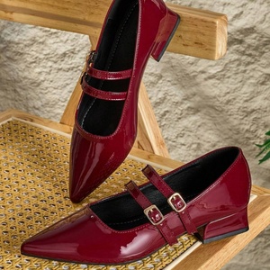 Scarpe Mary Jane da Donna con Punta Affusolata e Tacco Quadrato, <span class=keywords><strong>Bordeaux</strong></span> Lucido, Tacco Grosso, Stile Club con Fibbia, Tendenza Moda Evergreen Primavera - Product Image 4