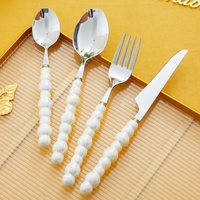 Couverts de luxe légers style Ins avec perles, couteau, fourchette, cuillère, pour la maison, la restauration occidentale, le steak, manche en céramique, poli miroir, vente en gros