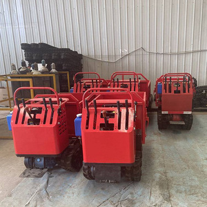 Mini-dumper chenillé rouge à moteur essence, benne hydraulique, équipement de construction sur chenilles - Product Image 5