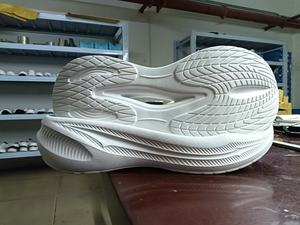 Sepatu kasual mode 2024 sol logo kustom cetak ringan dan elastis tinggi Eva sol luar grosir bahan pembuat sepatu - Product Image 3