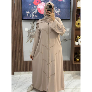 Abaya Larga de Diseñador con Adornos de Volantes y Cuentas de Ágata, y Conjunto de Pañuelo para un Vestimentario Elegante y Modesto - Product Image 3
