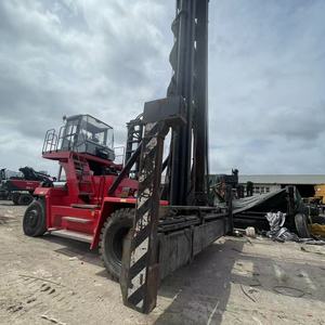 Chariot élévateur à conteneurs Kalmar DCE80-45E7 d'occasion fabriqué en Suède avec batterie au plomb et mât à deux étages pour ports et zones de conteneurs - Vente chaude - Product Image 2