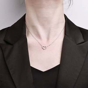 Collar de Plata de Ley S925 con Moissanita para Mujer, Collar con Forma de Corazón - Product Image 3