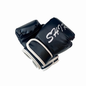Sangle de poignet en cuir noir pour entraînement de boxe et fitness, de qualité supérieure, avec logo personnalisé, à prix avantageux - Product Image 2