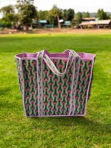 Bolso Tote para Mujer Diseñado para la Confianza Diaria que Combina Espacio, Comodidad de Uso y un Diseño Elegante - Product Image 3