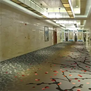 호텔 연회 복도에 대한 100% 폴리스티렌 사용자 정의 다채로운 자카드 패턴 벽-벽 카펫
