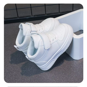 รองเท้าผ้าใบหุ้มข้อสูงสีขาว ระบายอากาศได้ดี สำหรับเด็ก รองเท้าลำลองเดินเล่น พื้นรองเท้า PU ทนทานต่อการสึกหรอ สำหรับเด็กชาย เด็กหญิง และเด็กเล็ก - Product Image 2