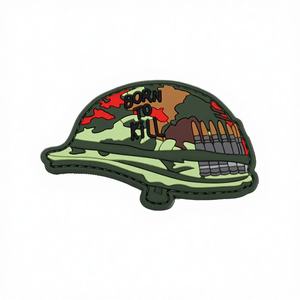 Badge d'identification international tendance de haute qualité pour casque, en PVC souple 3D, personnalisable, taille 8,5x5cm, avec épingle de sécurité pour brassard - Product Image 3