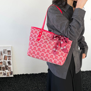 Borsa da Donna in Stile Cinese per Matrimonio, Borsa a Tracolla <span class=keywords><strong>Rossa</strong></span> Grande Capacità con Foulard in Seta - Product Image 4