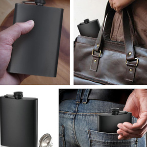Botol Minuman Keras (Hip Flask) Mini Stainless Steel 8oz Berkualitas Tinggi, Anti Bocor, Tahan Karat, dengan Logo Kustom Warna Hitam Matte - Product Image 4