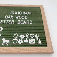 Tableau à lettres en feutre de couleur personnalisée avec cadre en bois de chêne naturel pour la décoration de la maison