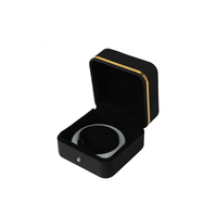 Cadeau de collier en cuir rond personnalisé boîte d'emballage de bijoux en papier de velours noir recyclé