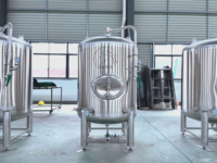 Cuve de Fermentation en Acier Inoxydable pour Bière et Sake avec Refroidissement Enveloppé et Plaque Mirralee pour la Production de Boissons en Brasserie