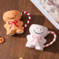 Smile Gingerbread Man Shaped Design Tasse en céramique Décorations et cadeaux de style Noël en gros