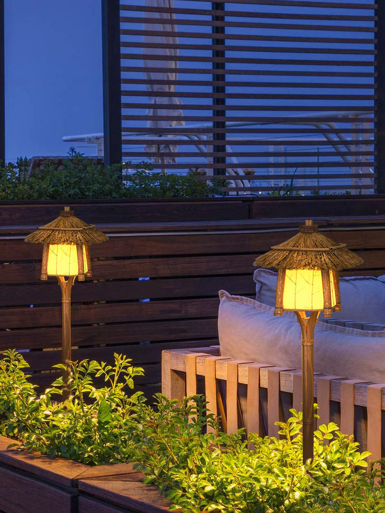 Bamboo Retro Thatched Cottage Shape Light IP65 Rated LEDFor Park, Square, Shopping Mall, Flower Bed & Lawn Decoration