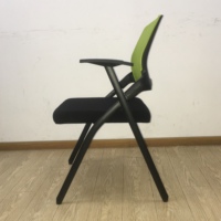 Chaise de bureau d'entraînement en maille noire avec accoudoirs