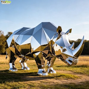 Sculpture de <span class=keywords><strong>rhinocéros</strong></span> contemporaine en acier inoxydable, grande statue d'art métallique à faible polyvalence pour projets commerciaux et propriétés de luxe - Product Image 3