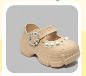 Zoccoli con perle stile Mary Jane per donne e ragazze, estivi, morbidi, leggeri, taglia 25, fodera in EVA, punta chiusa, slip-on. - Product Image 4