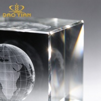 Cube de cristal de la Terre gravé au laser 3D personnalisé, dans un bloc de verre, presse-papiers, souvenir d'entreprise, cadeau avec boîte cadeau