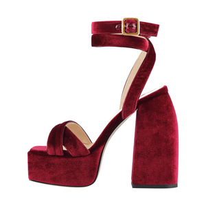 Materiale in velluto <span class=keywords><strong>tacco</strong></span> largo <span class=keywords><strong>scarpe</strong></span> da <span class=keywords><strong>donna</strong></span> sandali fibbia calzature punta quadrata forma <span class=keywords><strong>scarpe</strong></span> prezzo grossista in fabbrica - Product Image 2