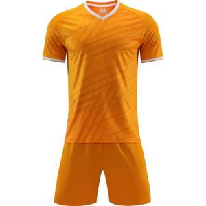 Spécialisés dans les uniformes de football complexes, la personnalisation n'est pas difficile – il s'agit juste de posséder la bonne mentalité. - Product Image 1