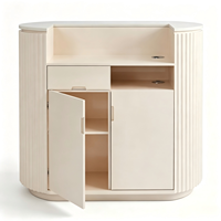 Bureau de réception moderne pour salon de beauté et spa - Bois, plusieurs espaces de rangement, durable et écologique
