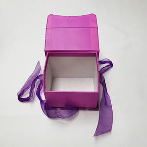 Caja de embalaje de exhibición de papel con forma de Casa encantadora a medida de Navidad para tabletas de Chocolate - Product Image 4