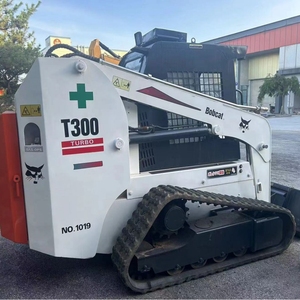 Chargeuse compacte sur chenilles T300 d'occasion avec moteur Kubota pour la construction - Product Image 1
