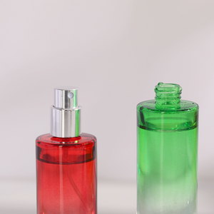 <span class=keywords><strong>Precio</strong></span> barato 30ml 50ml 100mL Cilíndrico Diseñador Perfume Botella de vidrio Ambientador Aerosol Impresión personalizada Tapa de color rojo verde - Product Image 4