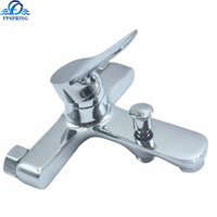 Robinet de lavabo monotrou chromé avec noyau de valve en céramique Robinets d'évier de salle de bain montés sur le pont classique Mitigeur Eau chaude et froide