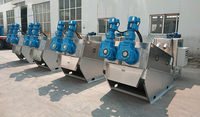 131 Déshydrateur de boue de presse à spirale entièrement automatique pour les machines de traitement de l'eau de traitement de l'hôpital de séparation solide-liquide