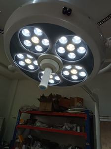 Hot bán năm lỗ LED shadowless phẫu thuật đèn Pet nha khoa bệnh viện hoạt động chiếu sáng sàn điện phẫu thuật thẩm mỹ - Product Image 3