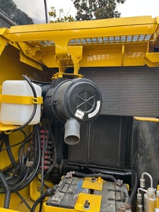 Excavadora de cadenas Komatsu PC130 de 13 toneladas con motor Cummins de fiabilidad probada, bomba de engranajes y cucharón con capacidad de 0.7m³, modelo 2024 - Product Image 6