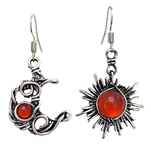 Orecchini Asimmetrici Sole Luna da Donna, Gioielli Vintage Celesti alla Moda - Product Image 3