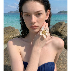 JINYOU 6233 Vibrant Summer Style Orange Glossy Resin Petal <strong>Ring</strong> Stainless Steel Adjustable Floral <strong>Statement</strong> <strong>Ring</strong> - Product Image 2