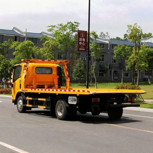 Camión de Rescate de Plataforma Plana de 5 Toneladas con Chasis Isuzu y Elevador de Ruedas - Product Image 5