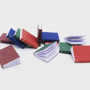 Mini <span class=keywords><strong>Casa</strong></span> <span class=keywords><strong>de</strong></span> Muñecas 1:12, Accesorios <span class=keywords><strong>de</strong></span> Muebles <span class=keywords><strong>de</strong></span> <span class=keywords><strong>Bolsillo</strong></span>, Mini <span class=keywords><strong>Libro</strong></span> <span class=keywords><strong>de</strong></span> Cuero, Modelo para Fotografía, Atrezzo para Sesiones Fotográficas, <span class=keywords><strong>Libro</strong></span> Bíblico Plegable - Product Image 1