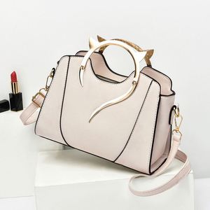 Sac à bandoulière de luxe Maxfree pour femme, motif chat, en cuir PU imperméable, mignon - Product Image 1