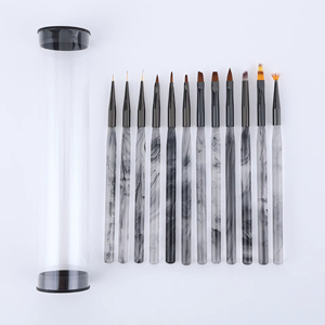 Ensemble de pinceaux pour nail art, pinceaux ovales pour gel liner, poils en nylon, manche en plastique, outils de peinture, de dessin et de conception pour manucure professionnelle - Product Image 1