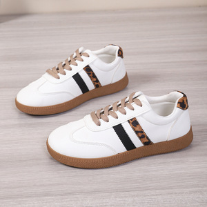 Nouvelles baskets coréennes respirantes à lacets Xuanhui pour <span class=keywords><strong>femme</strong></span> – Confort et légèreté pour la marche et le sport (printemps-été) - Product Image 6