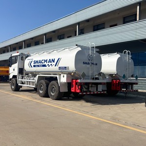 Camion-citerne SHACMAN 6x6 6AWD tout-terrain pour le transport de carburant 18000L, camion de ravitaillement mobile diesel et essence à vendre - Product Image 6
