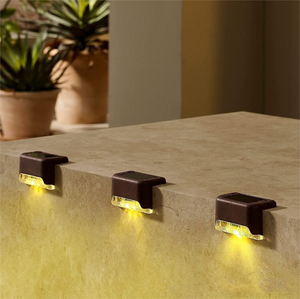 新しい<span class=keywords><strong>LED</strong></span>ステップライト 防水 ガーデンソーラーライト フェンスライト 屋外デッキライト 階段ソーラーランプ - Product Image 2