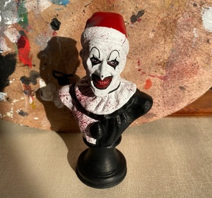 Meistverkaufte Gadgets Auto-Ornament Figur <span class=keywords><strong>Statue</strong></span> Der Sitzende <span class=keywords><strong>Joker</strong></span> Figuren Clown-Figuren Skulptur Statuen - Product Image 5
