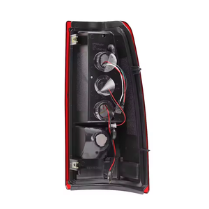 Luz Trasera LED de Alta Calidad <span class=keywords><strong>SIRU</strong></span> con Luz Fría para Chevy Silverado 1500 2500 STYLE C 2003-2005 - Product Image 2