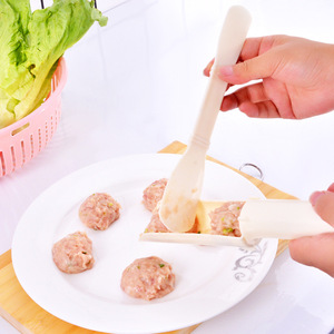 Meatball Maker Plastic Mold For Meat And Fish Balls Food Processing Tool - Product Image 1