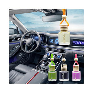 Diffuseur de parfum haut de gamme pour voiture, nouvelle conception, modèle d'avion, solaire, pour éliminer les odeurs intérieures de la voiture. - Product Image 1