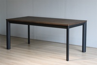 Usine chinoise vend des tables de salle à manger en céramique avec pieds en métal de luxe moderne sur mesure, plateau en verre trempé, 4 places