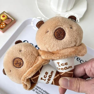 Llavero de peluche de capibara con diseño de helado y cara sonriente, ideal como adorno para mochilas o bolsos, regalo promocional 8603 - Product Image 2
