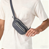 Sac de Poitrine Léger et Tendance avec Logo, Imperméable, Toutes Saisons, pour Sport, Gym, Appareil Photo, Sac Bandoulière Messager en Nylon